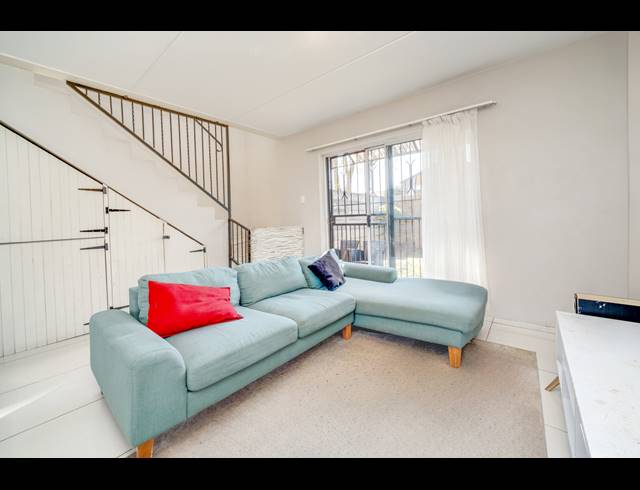 2 BEDROOM APARTMENT FOR SALE IN ALLEN'S NEK